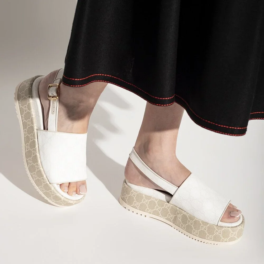 NEW GUCCI Angelina GG White Supreme Canvas Slingback Platform Sandals EU 40.5